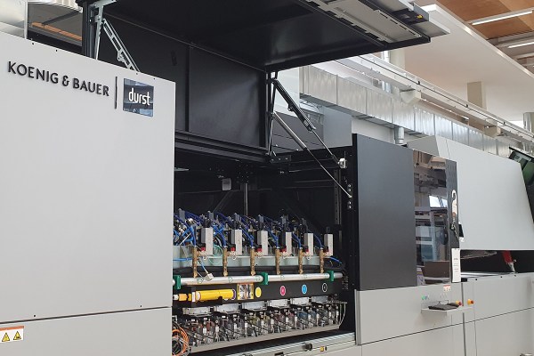 Koenig & Bauer and Durst have accelerated the development of its VariJET 106 for digital production in folding carton markets